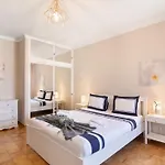 Apartment Luxurious Living - Da Rocha